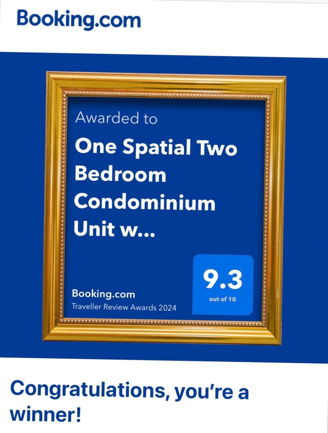 One Spatial Two Bedroom Condominium Unit With Pool And Gym Free Netflix And Wifi イロイロ エクステリア 写真